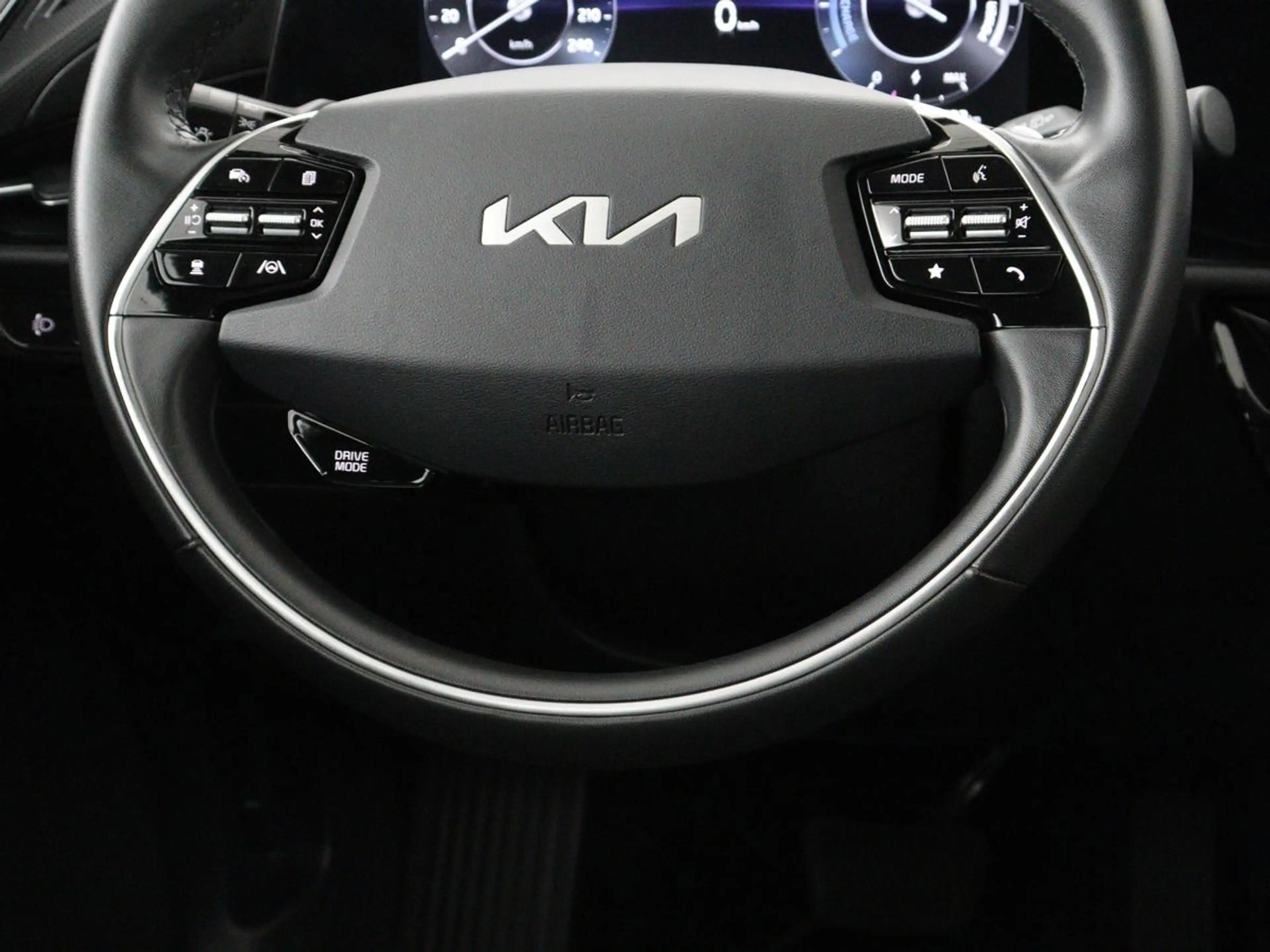 Kia e-Niro EV DynamicLine 64.8 kWh | Adaptive cruise | Half l — photo 9