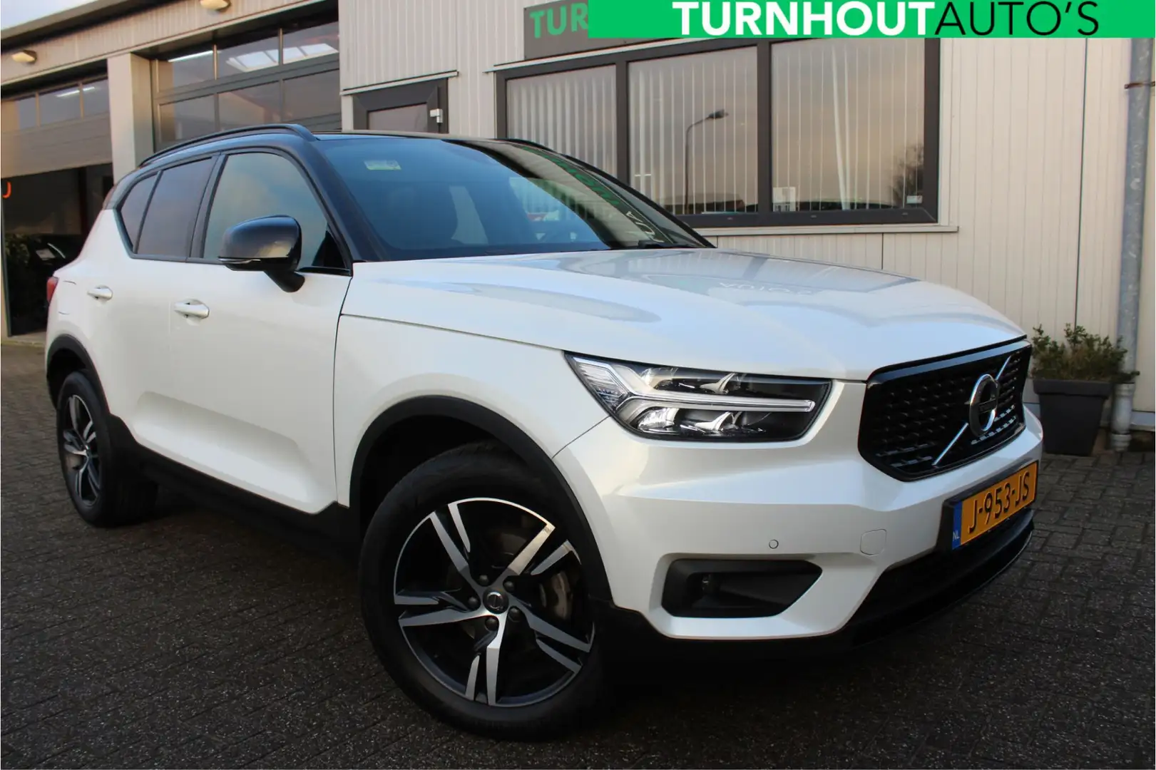Volvo XC40 1.5 T2 R-Design Cam | Keyless | Blis Blanc - 1