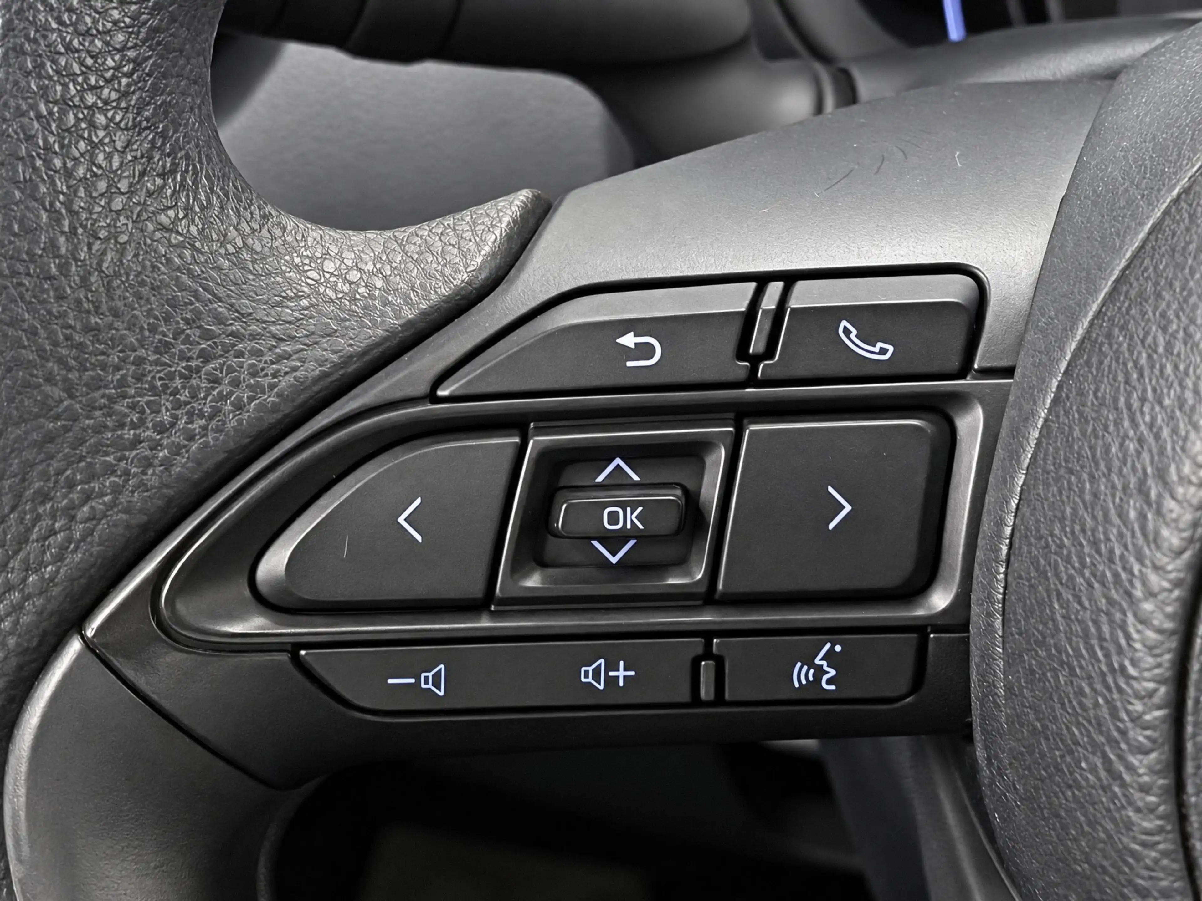 Toyota Aygo X 1.0 VVT-i MT APPLE CARPLAY / ANDROID AUTO | AIRCO — photo 12