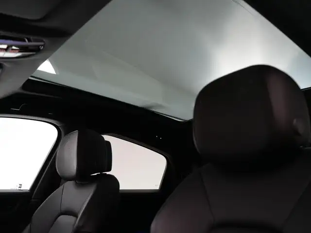 Porsche Cayenne view 14