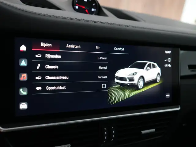 Porsche Cayenne view 15