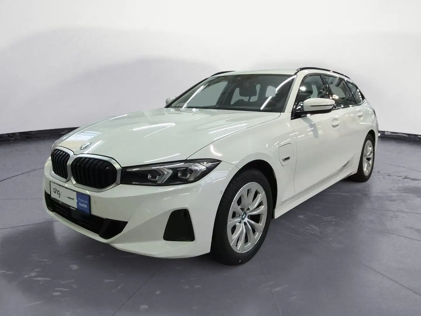 BMW 330 e Touring Automatic Klimaaut. AHK Sportsitze Weiß - 2