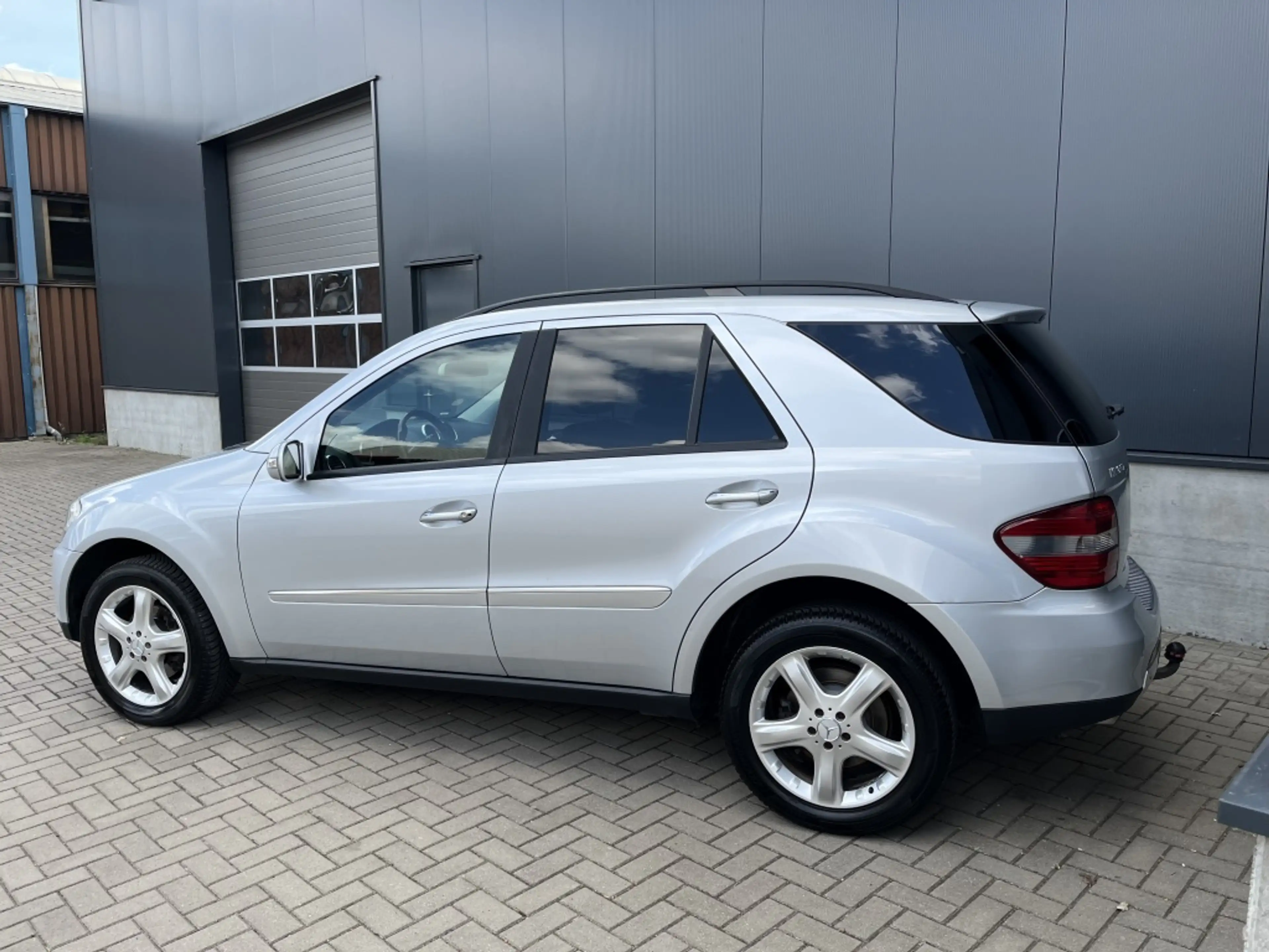 Mercedes-Benz ML 320 M-klasse CDI — photo 3