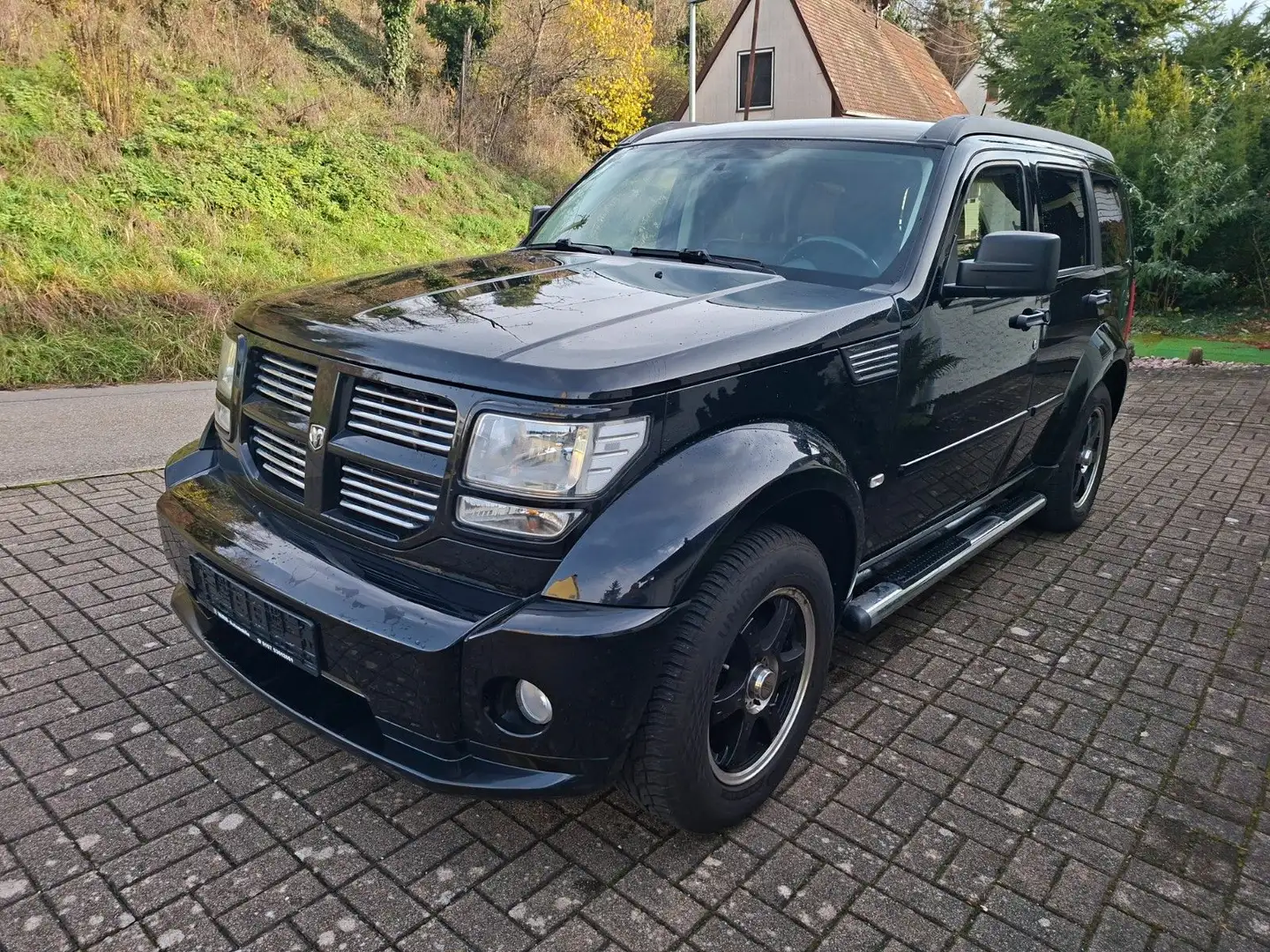 Dodge Nitro RT Schwarz - 2