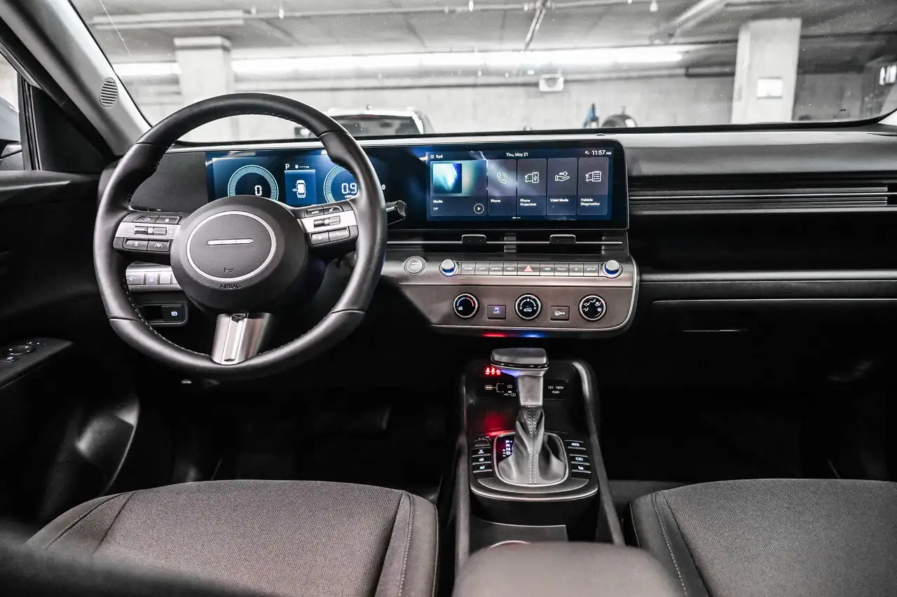 Hyundai KONA снимка Hyundai KONA