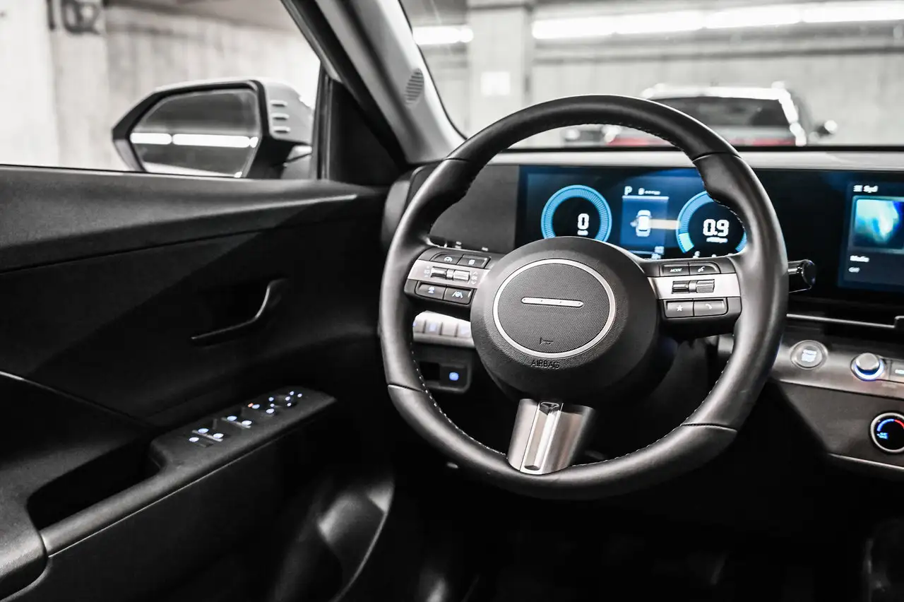 Hyundai KONA снимка Hyundai KONA
