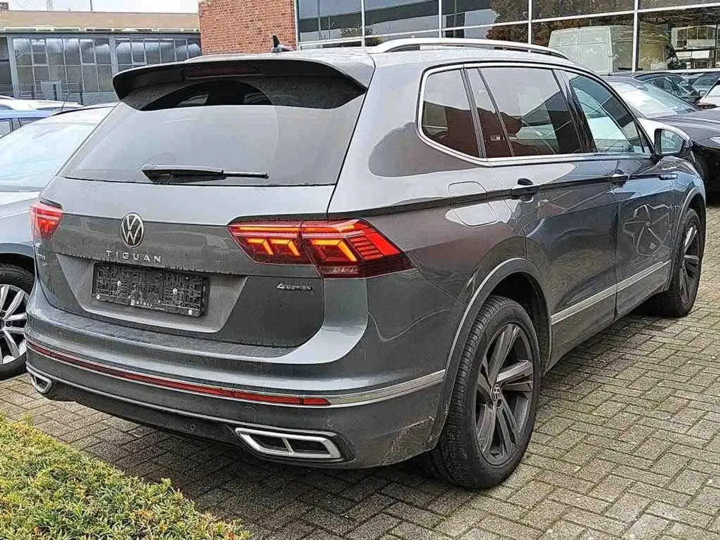 Volkswagen Tiguan Allspace R-Line 4Motion2.0TDI DSG 7-Sitze Gris - 2