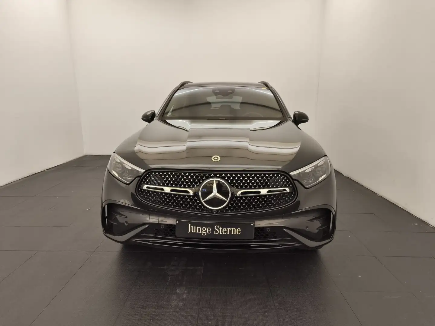 Mercedes-Benz GLC 300 GLC 300 e 4M AMG Premium Night Pano Distro Night Grau - 2