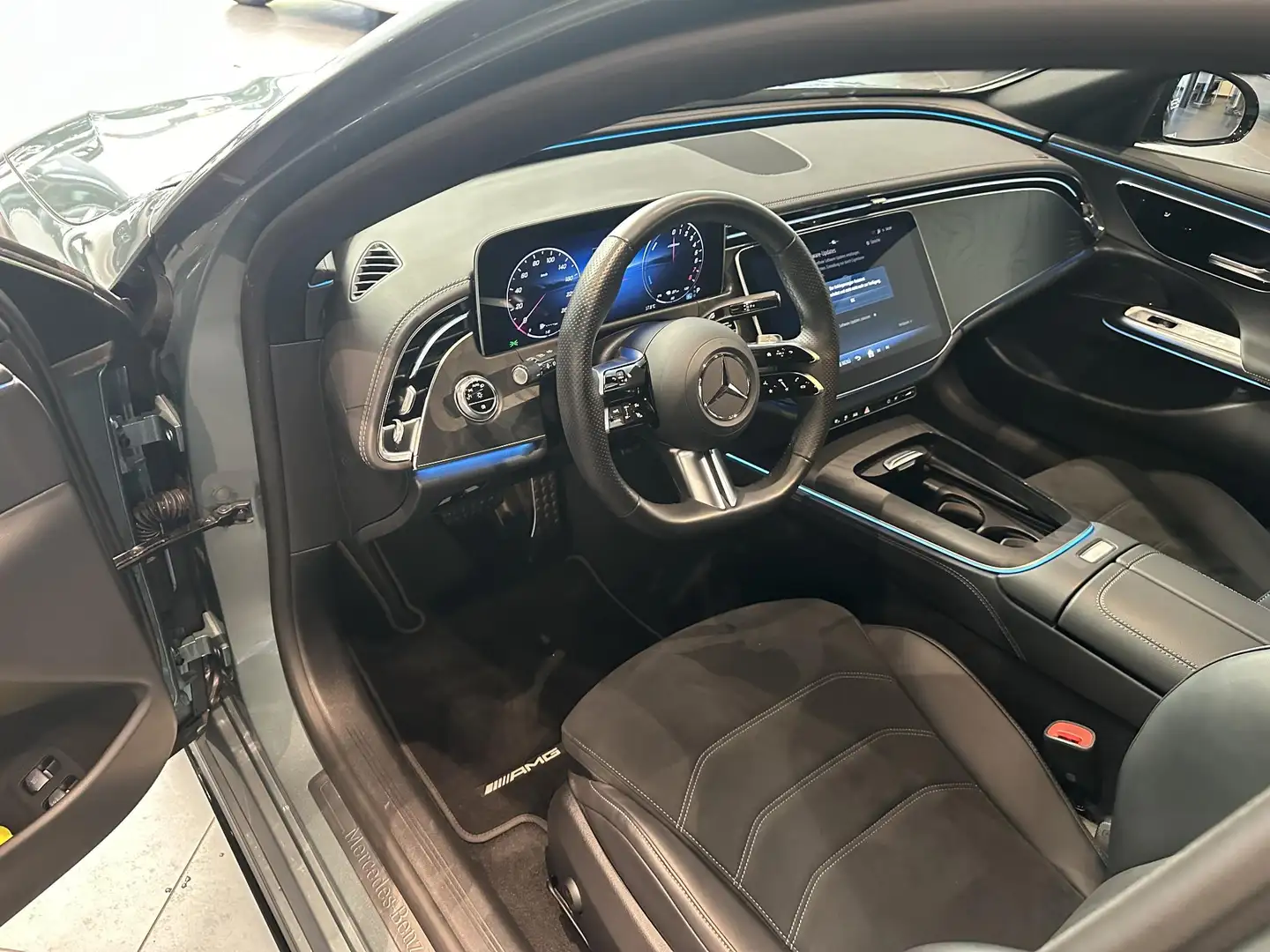 Mercedes-Benz E 300 e Break AMG Line | Distronic | Smartphone Integrat Zilver - 2