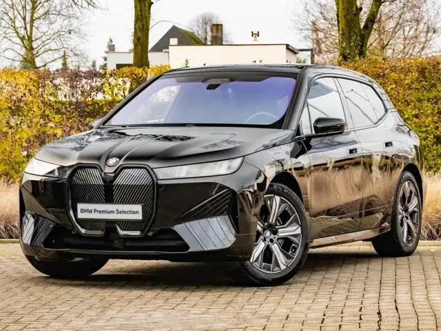 BMW iX xDrive45