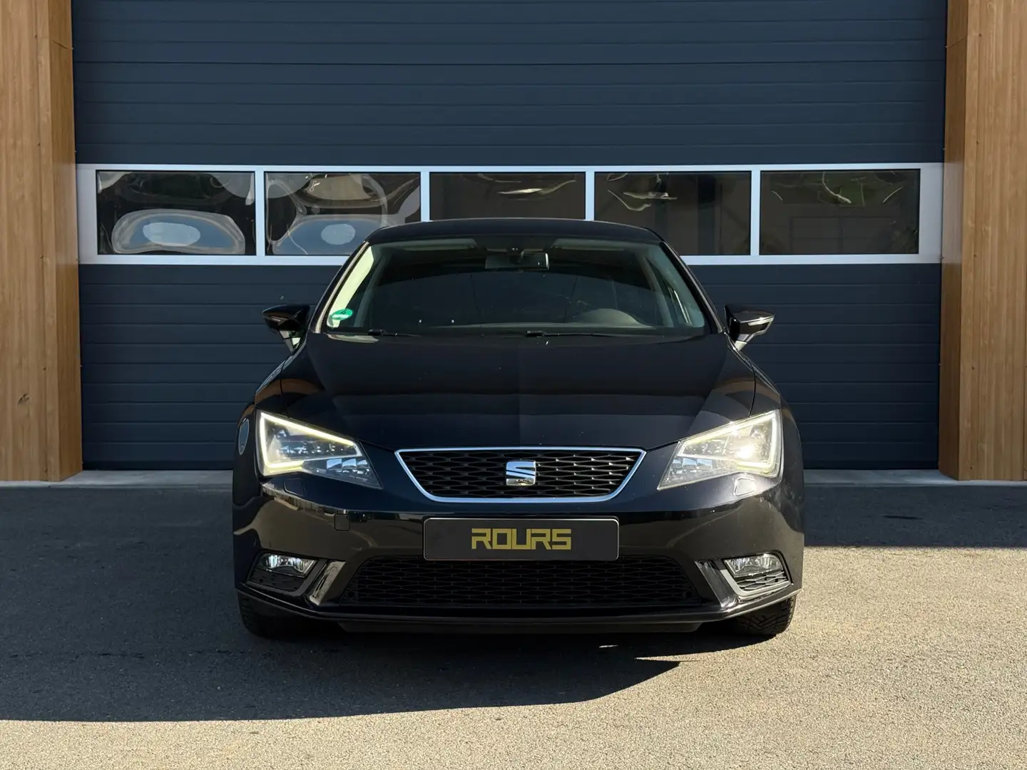 SEAT Leon 1.4 TSI Style Business|P.sens|Airco|St.verwarming Schwarz - 2