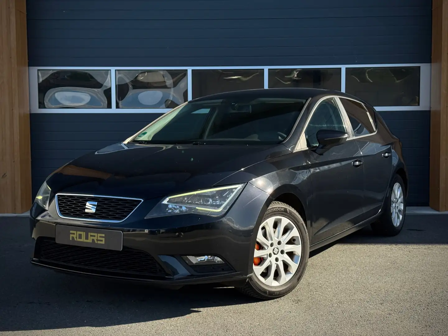 SEAT Leon 1.4 TSI Style Business|P.sens|Airco|St.verwarming Schwarz - 1