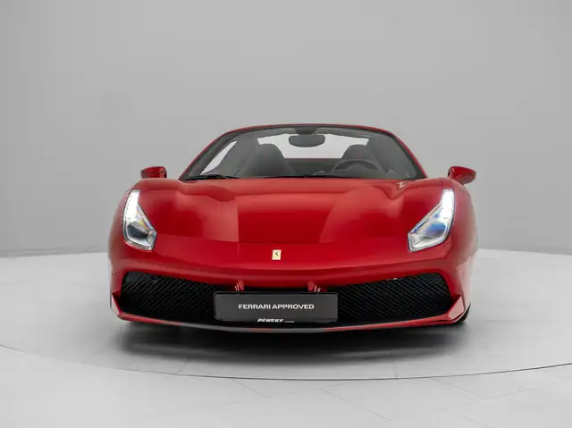 Ferrari 488 view 3