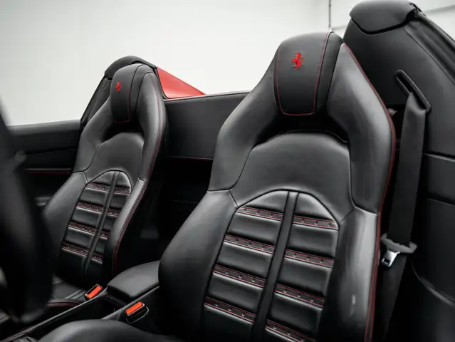 Ferrari 488 view 18
