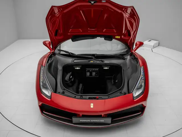 Ferrari 488 view 30