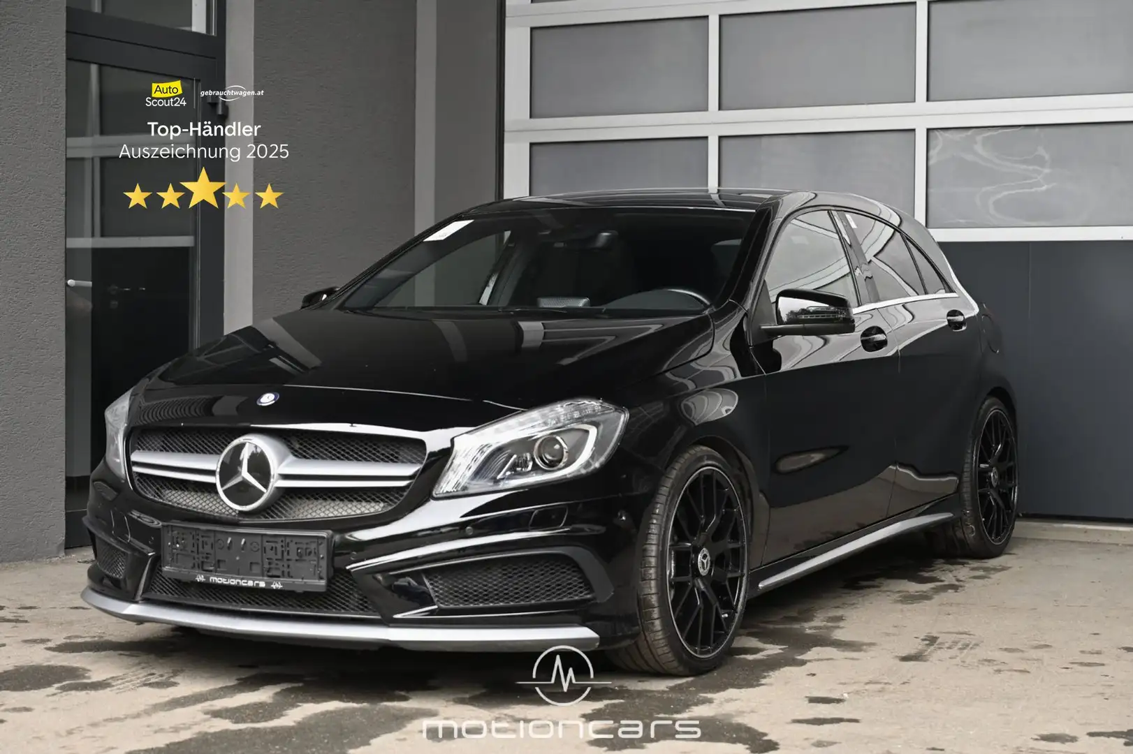 Mercedes-Benz A 45 AMG 4-Matic Pickerl NEU Schwarz - 1