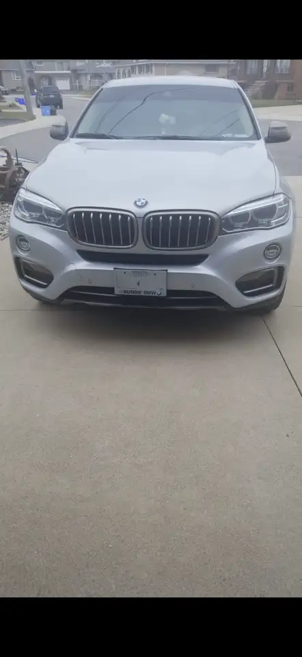 BMW X6 снимка BMW X6