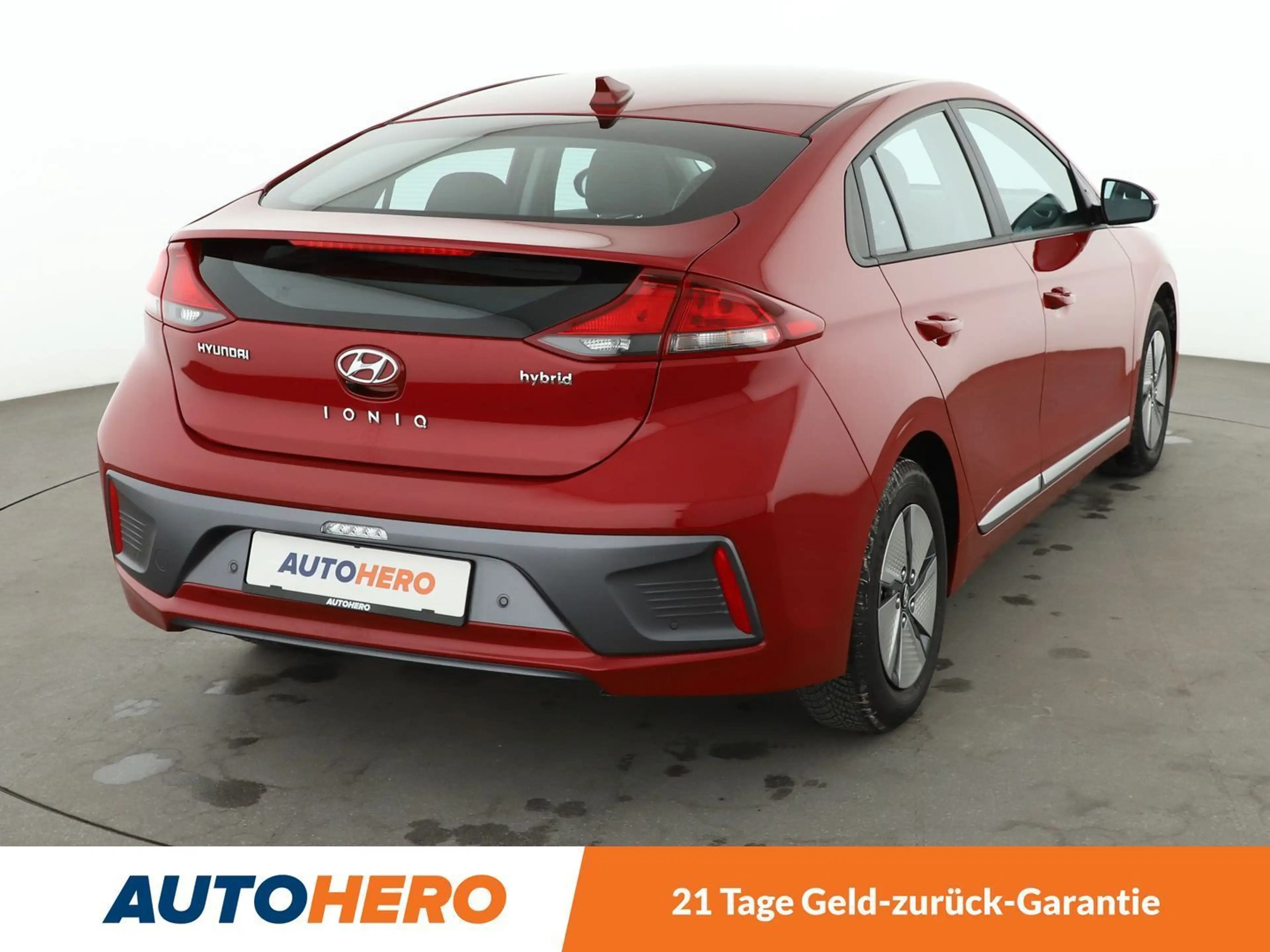Hyundai IONIQ 1.6 Hybrid Aut.*CARPLAY*TEMPO*PDC*KLIMA* — photo 6
