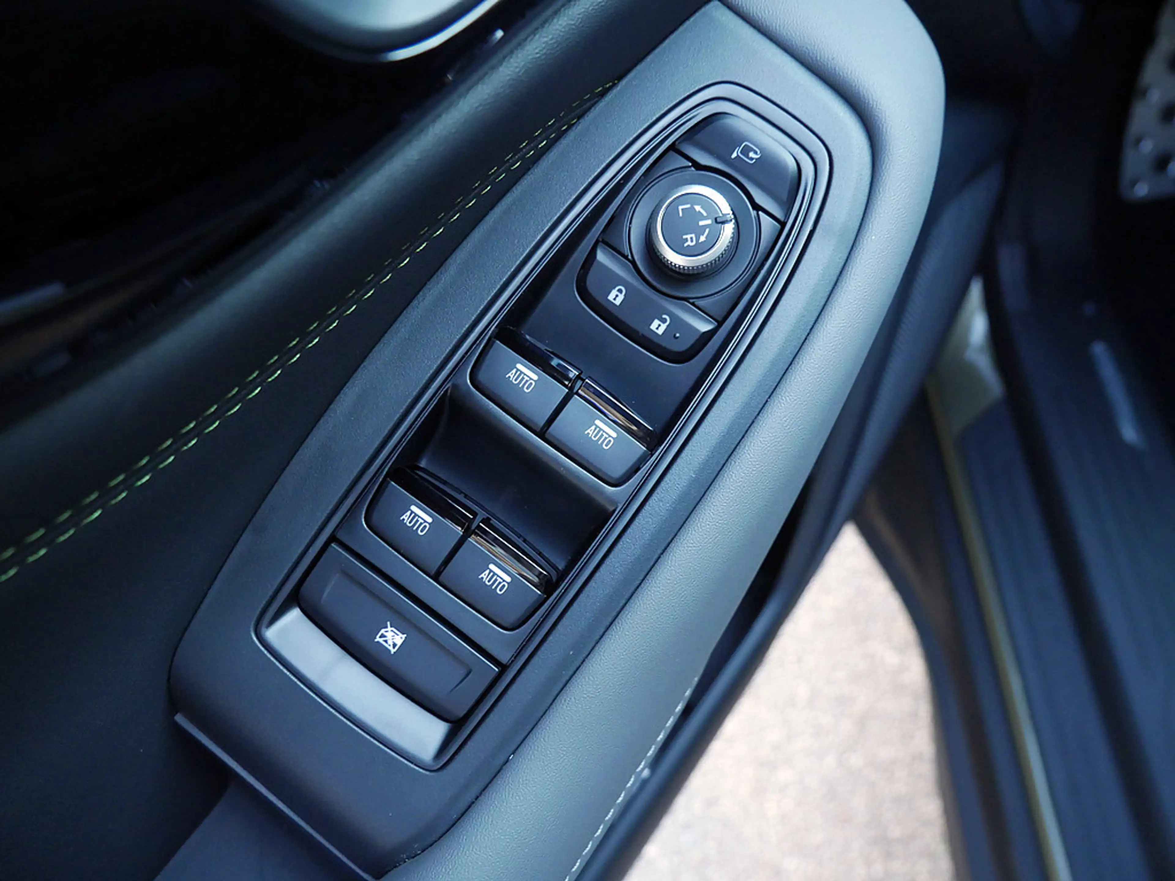 Subaru OUTBACK 2.5i Exclusive Cross SHZ NAVI ACC LED — photo 11