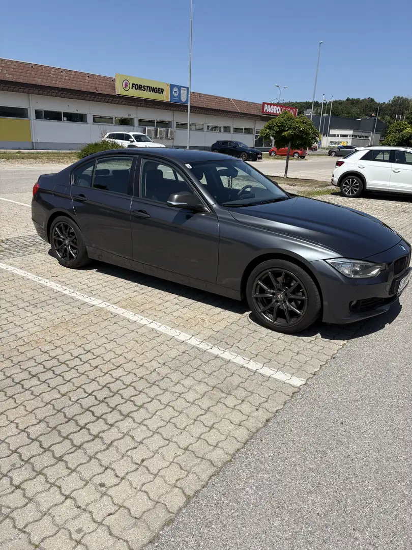 BMW 318 318D F30 N47 Gris - 1