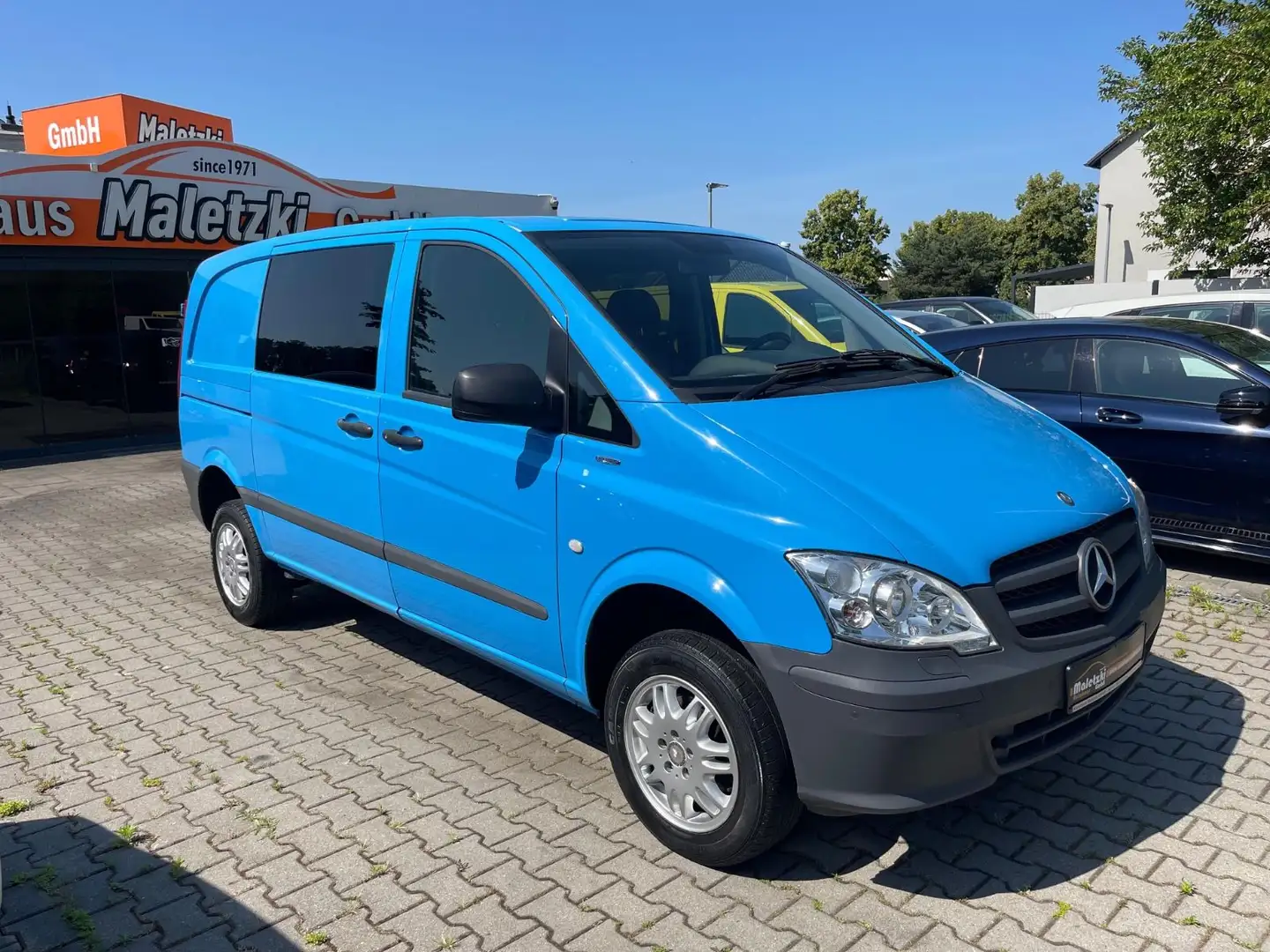 Mercedes-Benz Vito 116 CDI 4×4 Kompakt Mixto*Bi-Xenon*5Sitze* Blau - 2