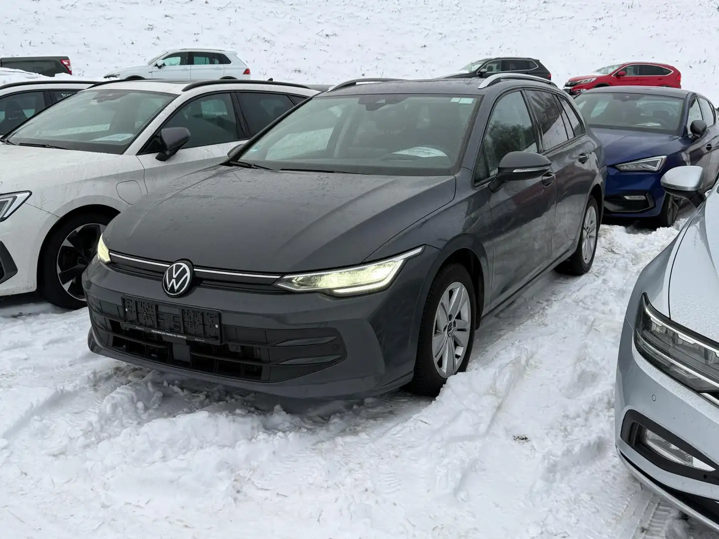 Volkswagen Golf Variant 2.0 TDI DSG Life FACELIFT SHZ|LED|HuD|Navi Grau - 2