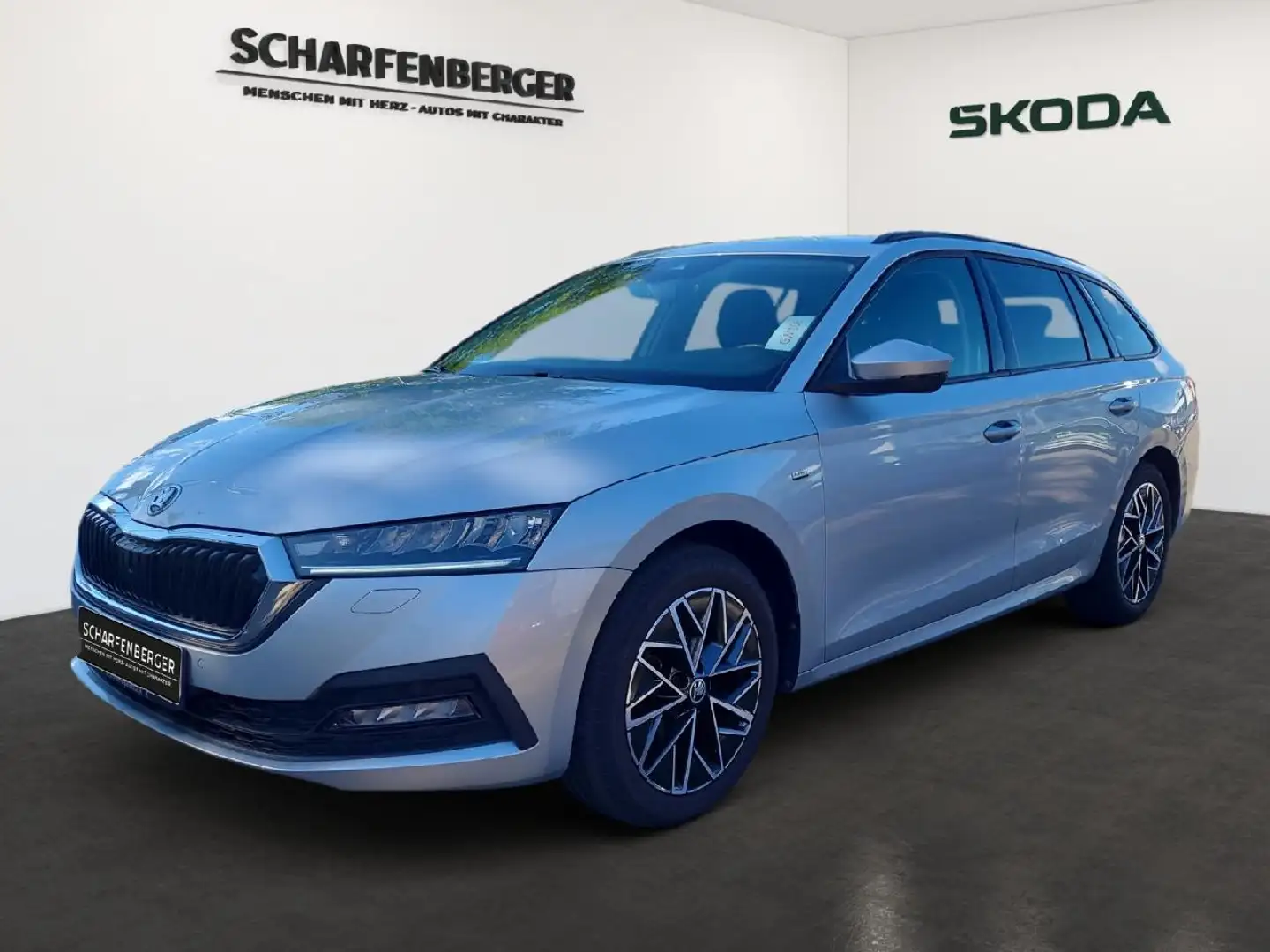 Skoda Octavia Clever *AHK, RFK, PDC, LED* Argent - 1