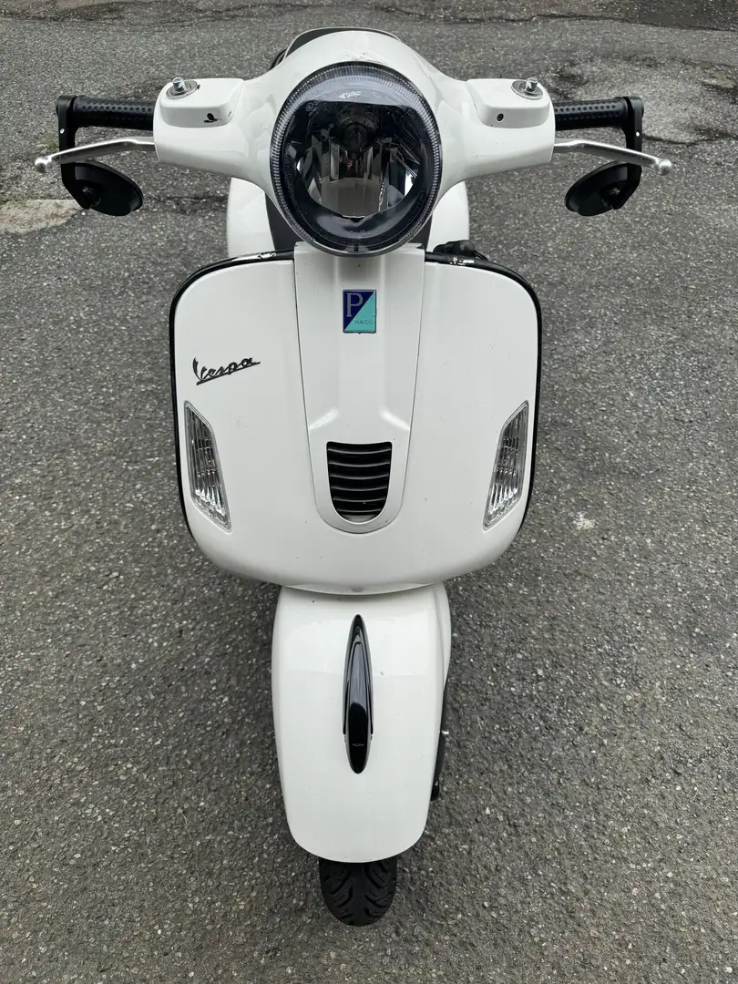 Vespa GTS 300 Super Blanco - 1