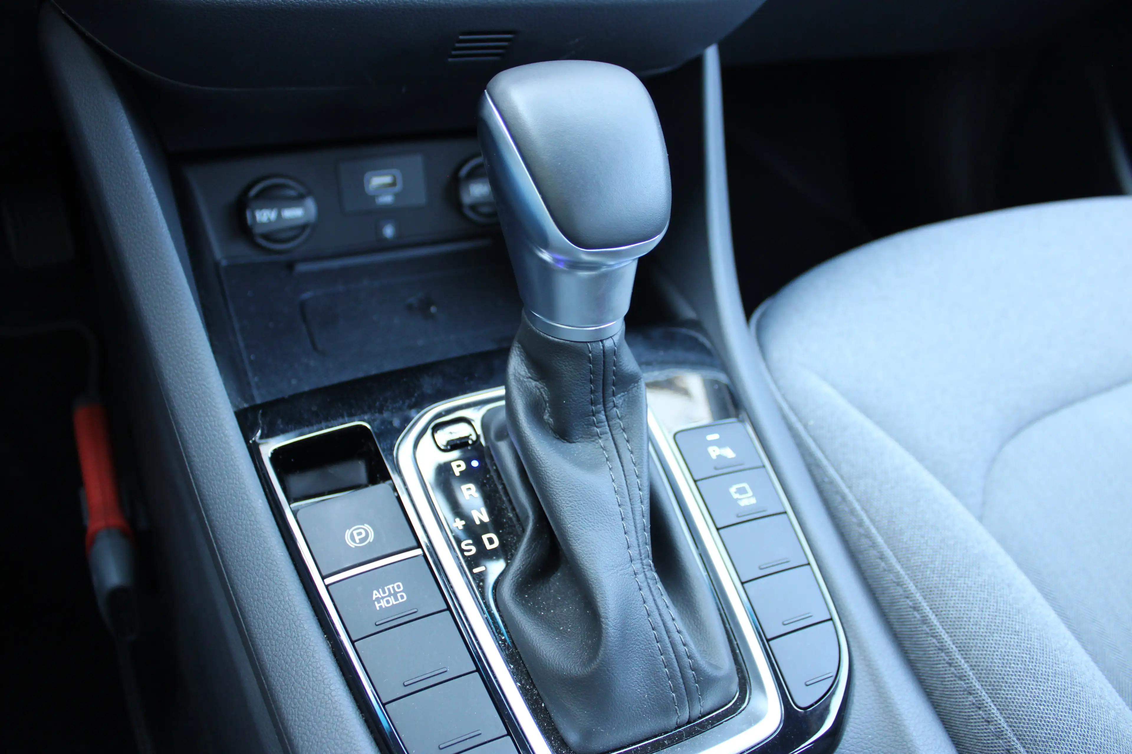 Hyundai IONIQ 1.6 GDi Comfort - Plus | Achteruitrijcamera | Airc — photo 14
