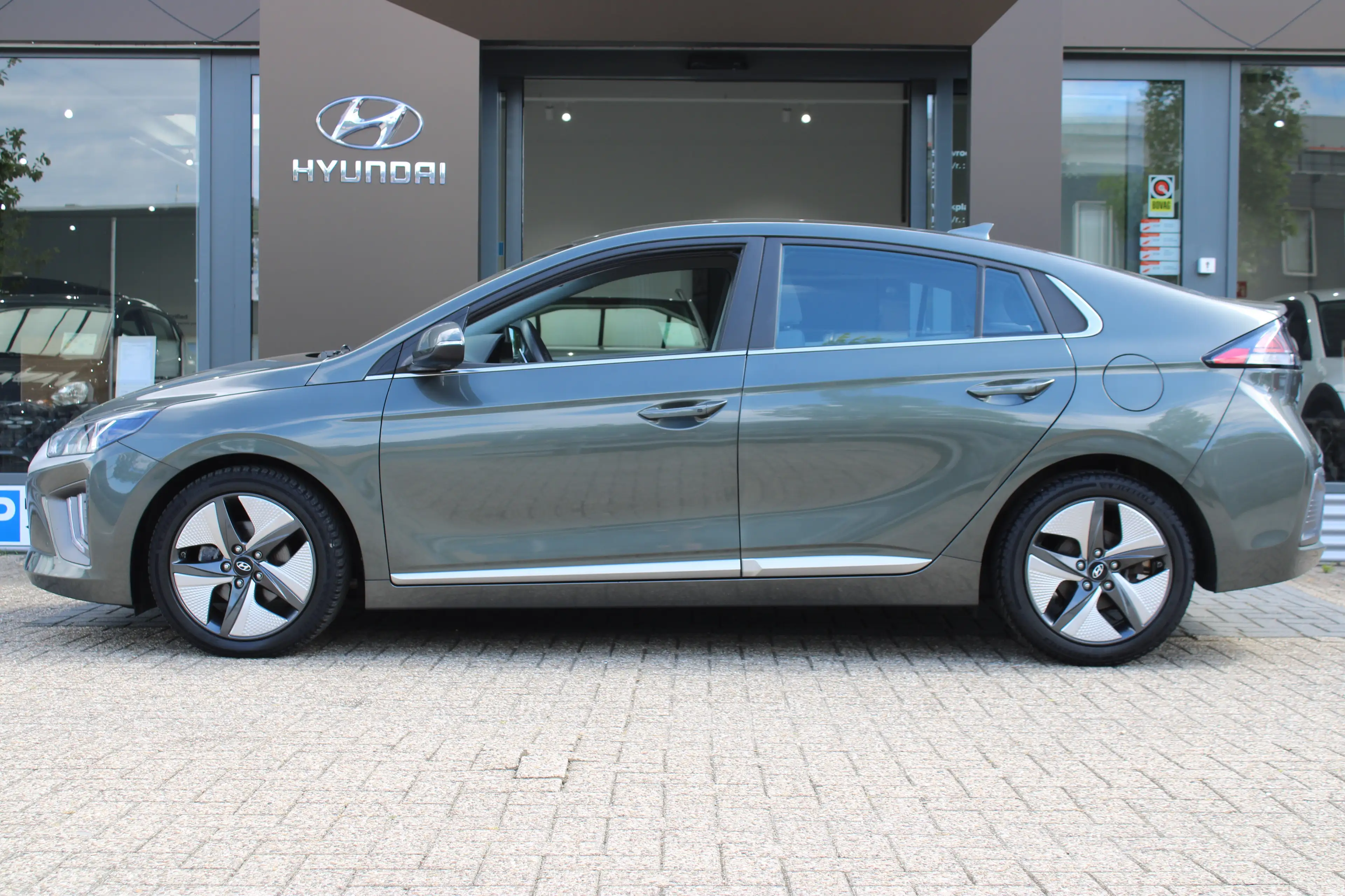 Hyundai IONIQ 1.6 GDi Comfort - Plus | Achteruitrijcamera | Airc — photo 5