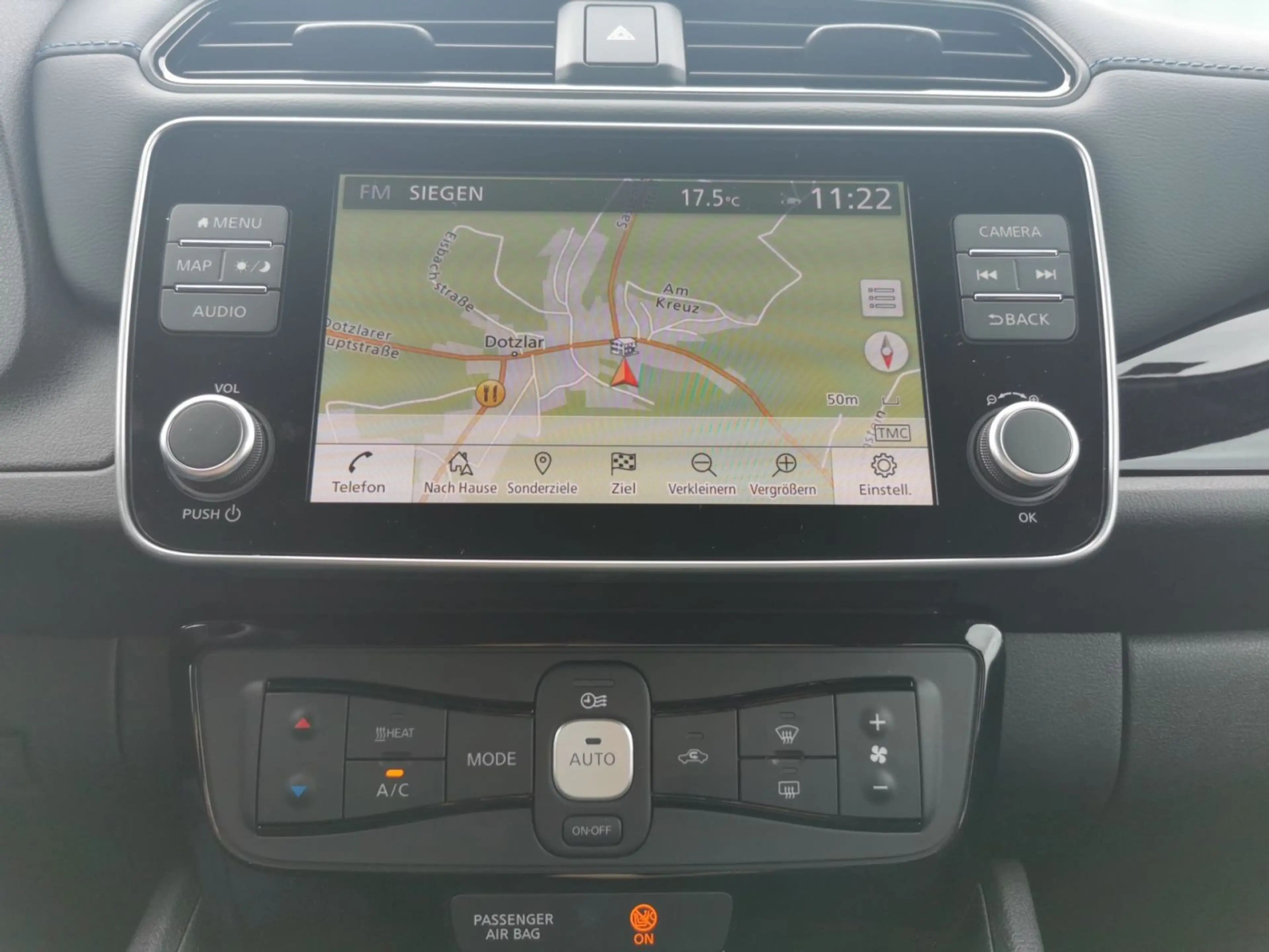 Nissan Leaf 40kWh N-Connecta, 360°, Navi, Winter, LED — photo 10