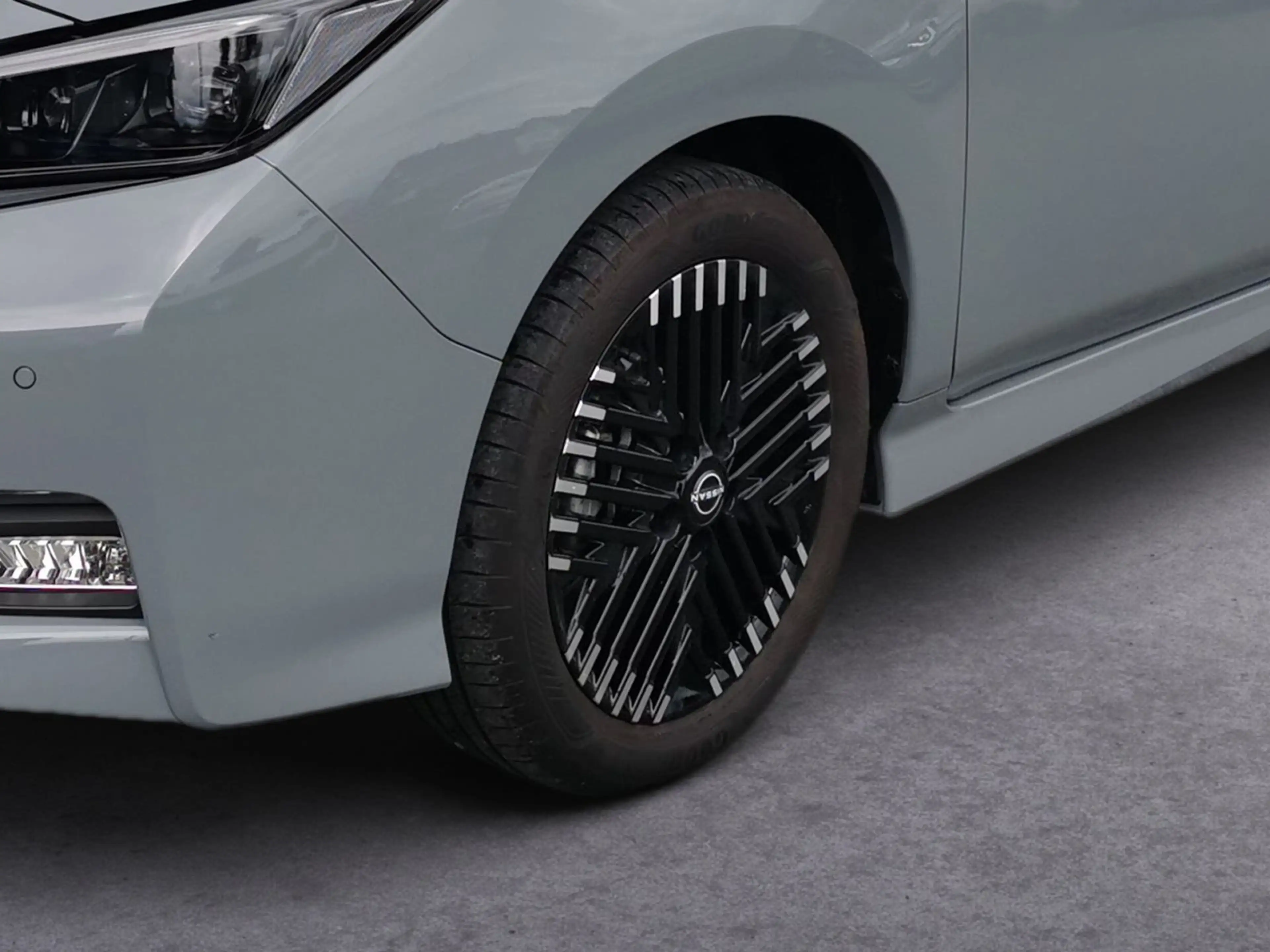 Nissan Leaf 40kWh N-Connecta, 360°, Navi, Winter, LED — photo 7