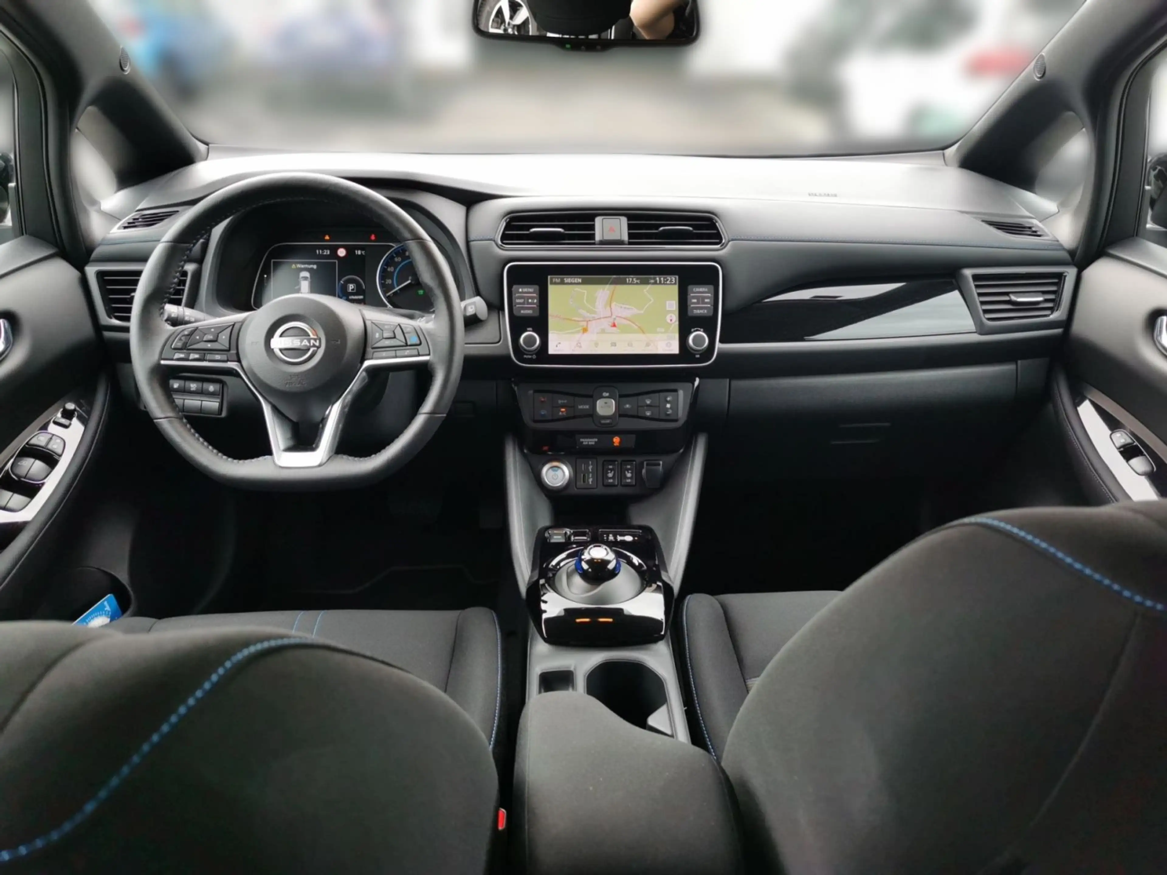 Nissan Leaf 40kWh N-Connecta, 360°, Navi, Winter, LED — photo 11