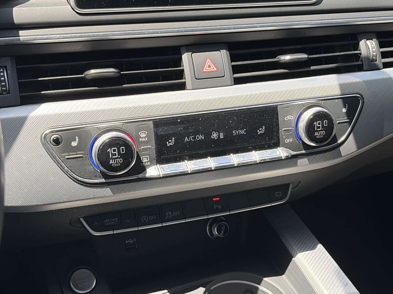 2019 Audi A4 2.0T Progressiv |18-inch Wheels| AS-IS|MMI Nav|Rea thumb 27
