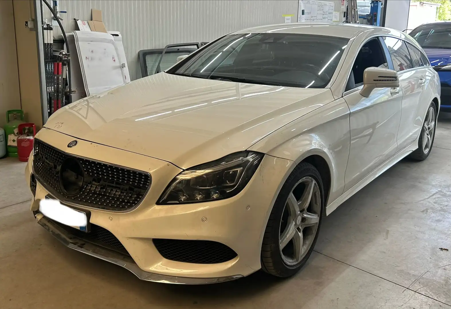 Mercedes-Benz CLS 250 CLS Shooting Brake - X218 2015 Shooting Brake d (bt) Premium auto Weiß - 2