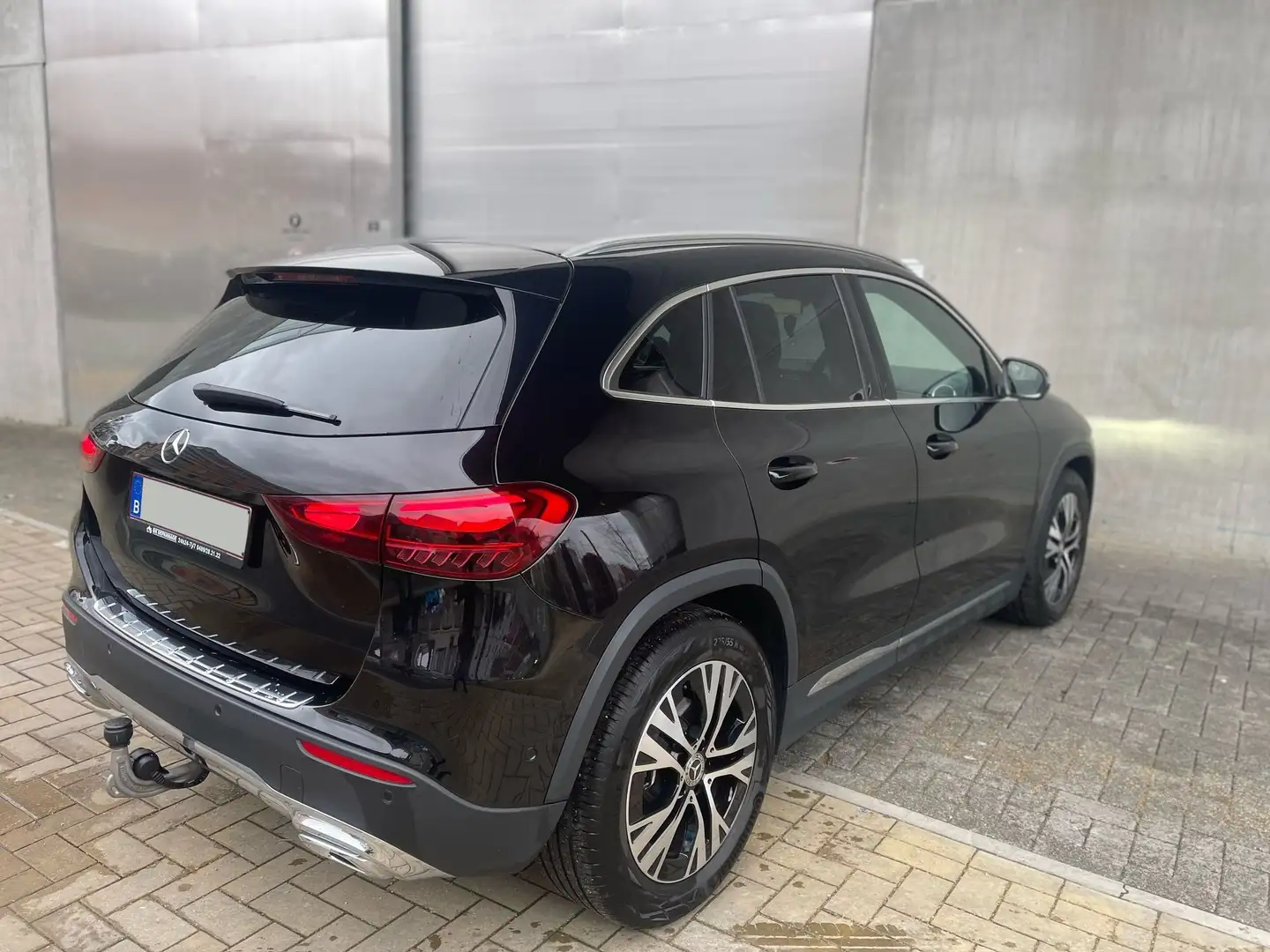 Mercedes-Benz GLA 180 Zwart - 2