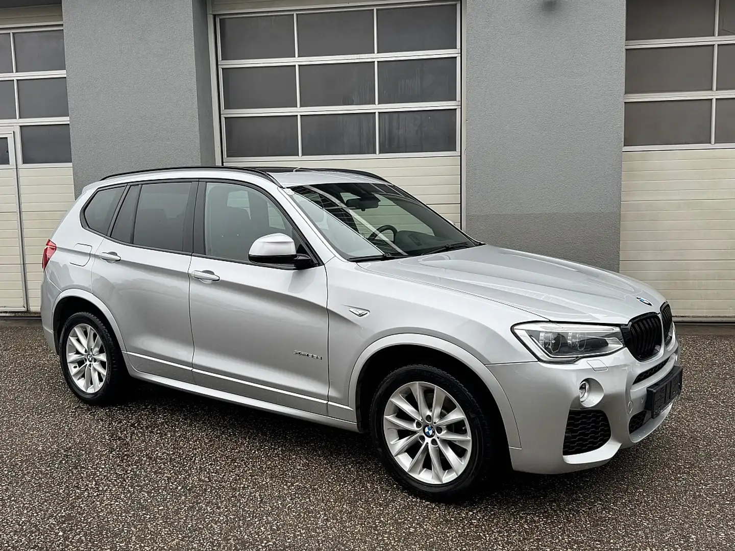 BMW X3 xDrive35d Österreich-Paket Aut. Silber - 2