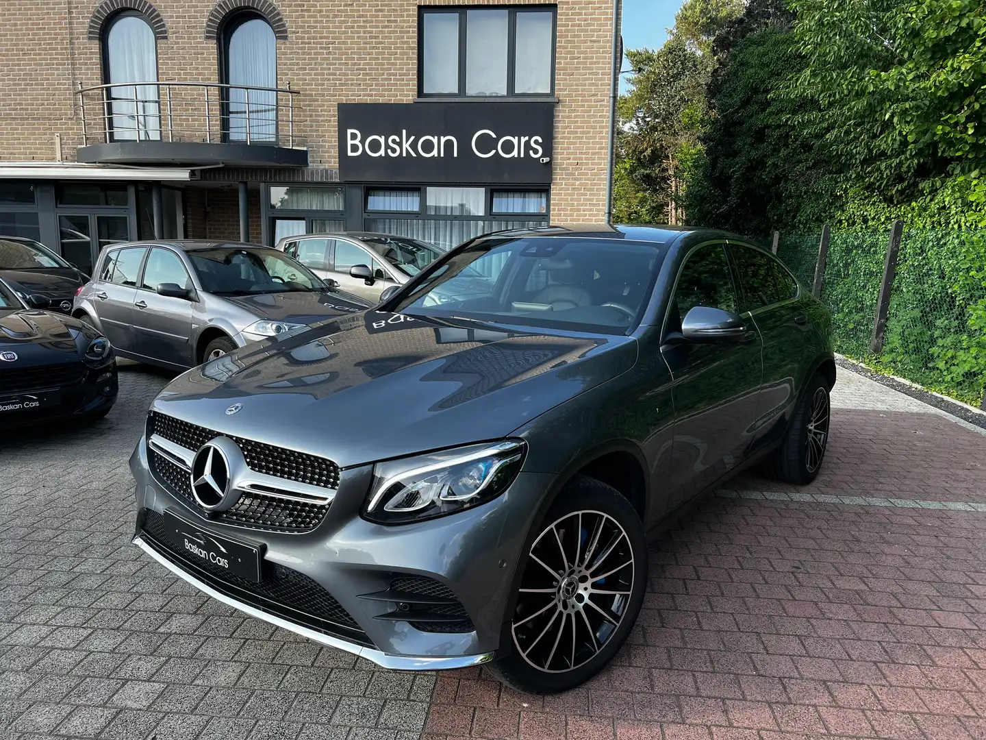 Mercedes-Benz GLC 350 e Coupé 4Matic PHEV/M2017/AMG PACK/12M GARANTIE Gris - 2