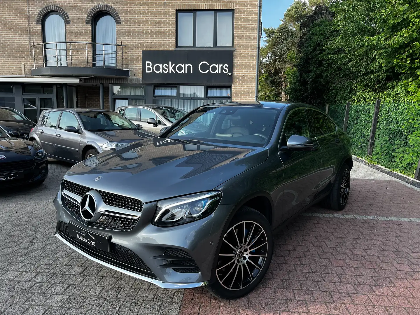 Mercedes-Benz GLC 350 e Coupé 4Matic PHEV/M2017/AMG PACK/12M GARANTIE Gris - 1