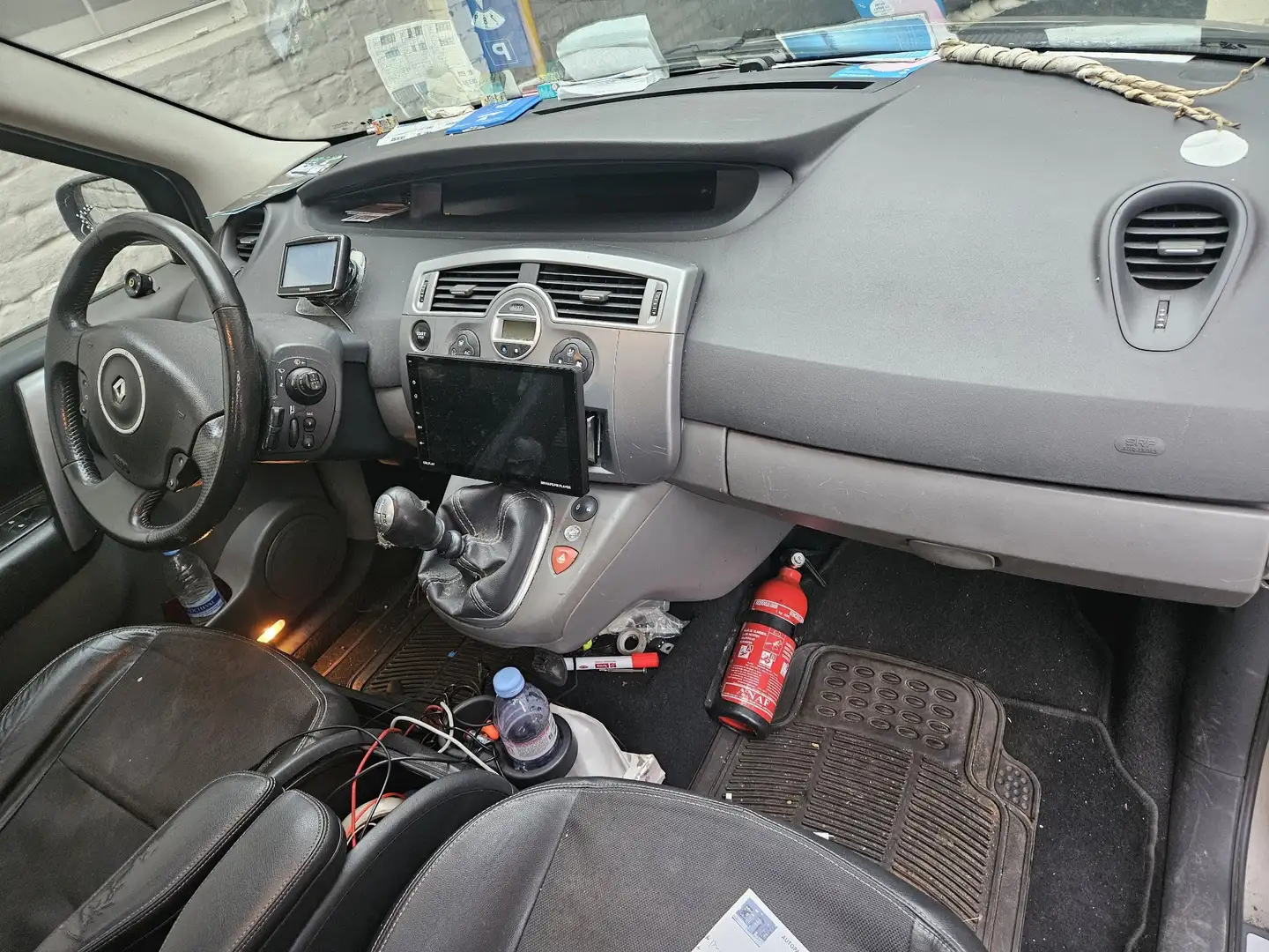 Renault Grand Scenic 1.9 dCi XXL FAP Avantage - 1