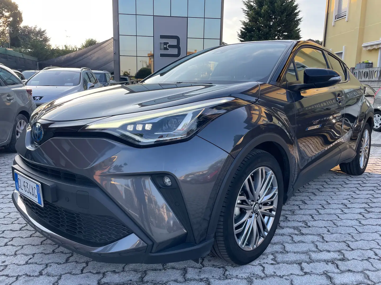 Toyota C-HR C-HR 2.0h luxury e-cvt SUPER FULL OPTIONAL - 1