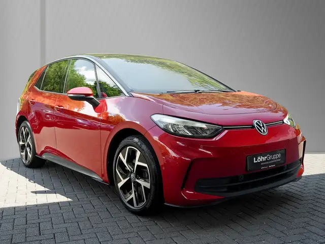 Volkswagen Id.3 view 5