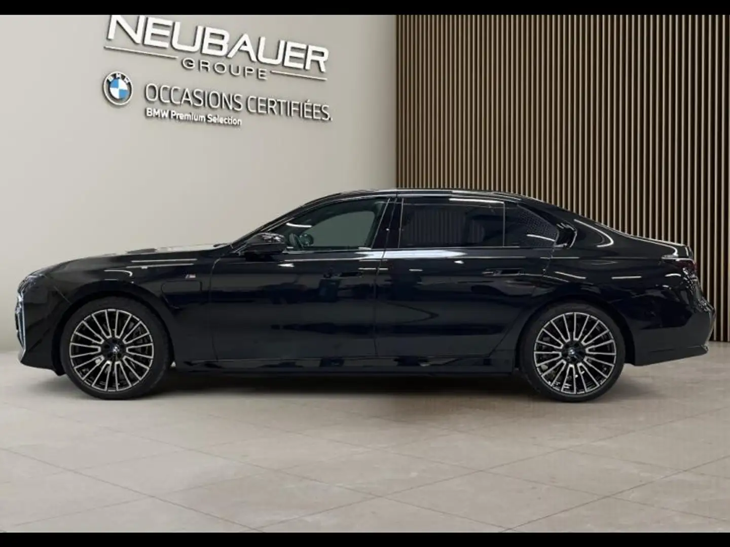 BMW 750 750eA xDrive 489ch M Sport Noir - 2