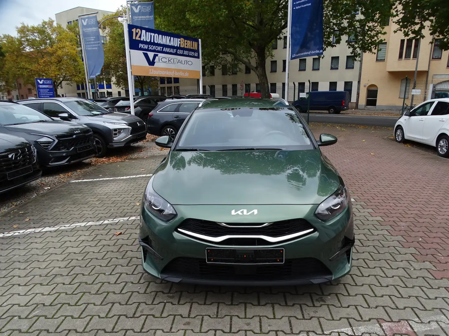 Kia Ceed SW / cee'd SW cee´d Sportswagon 1.5 Autom. Pakete:Drive-Assist/K Vert - 2