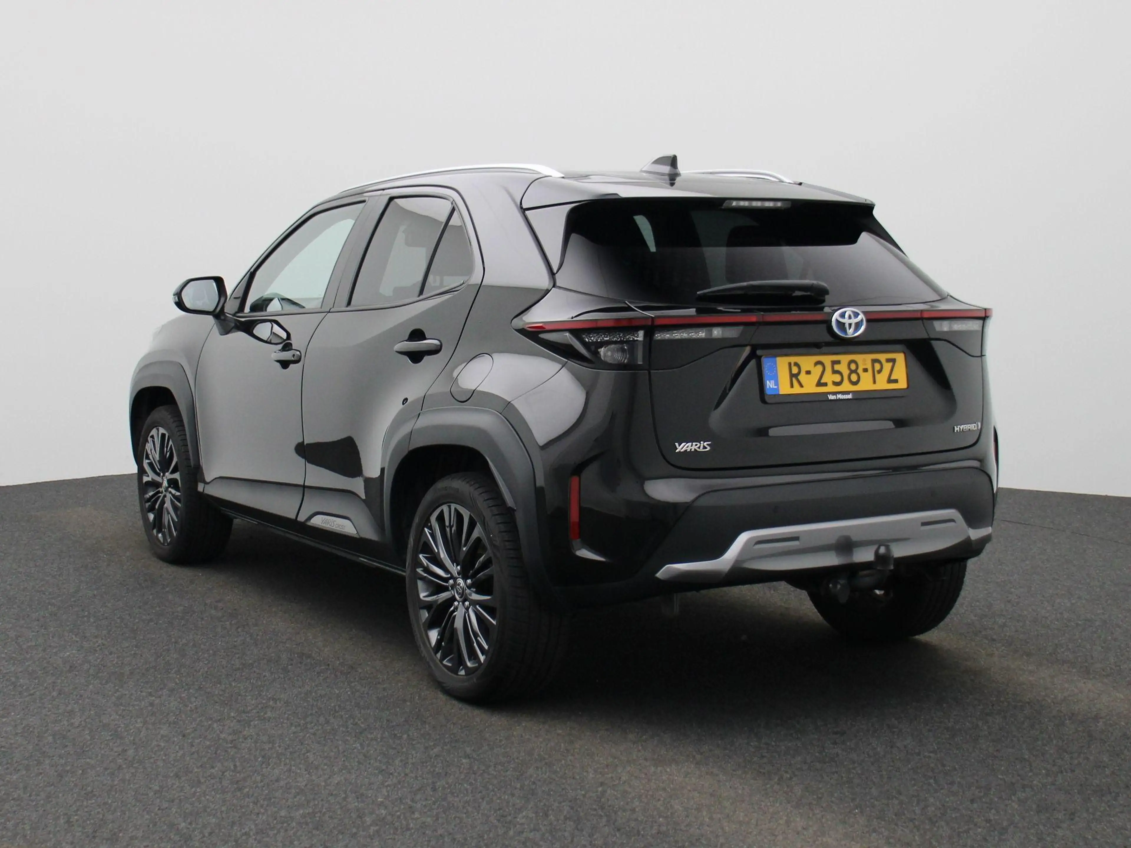 Toyota Yaris Cross 1.5 Hybrid Adventure | Wordt Verwacht | Apple Carp — photo 2
