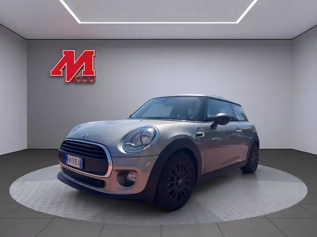 MINI One D Mini IV F55-F56 2014 1.5 Hype 3p