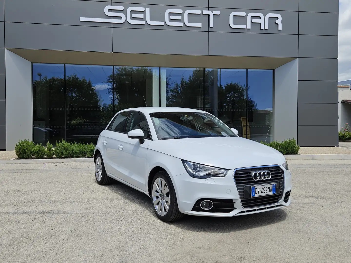 Audi A1 A1 1.6 TDI S-Tronic Bianco - 1