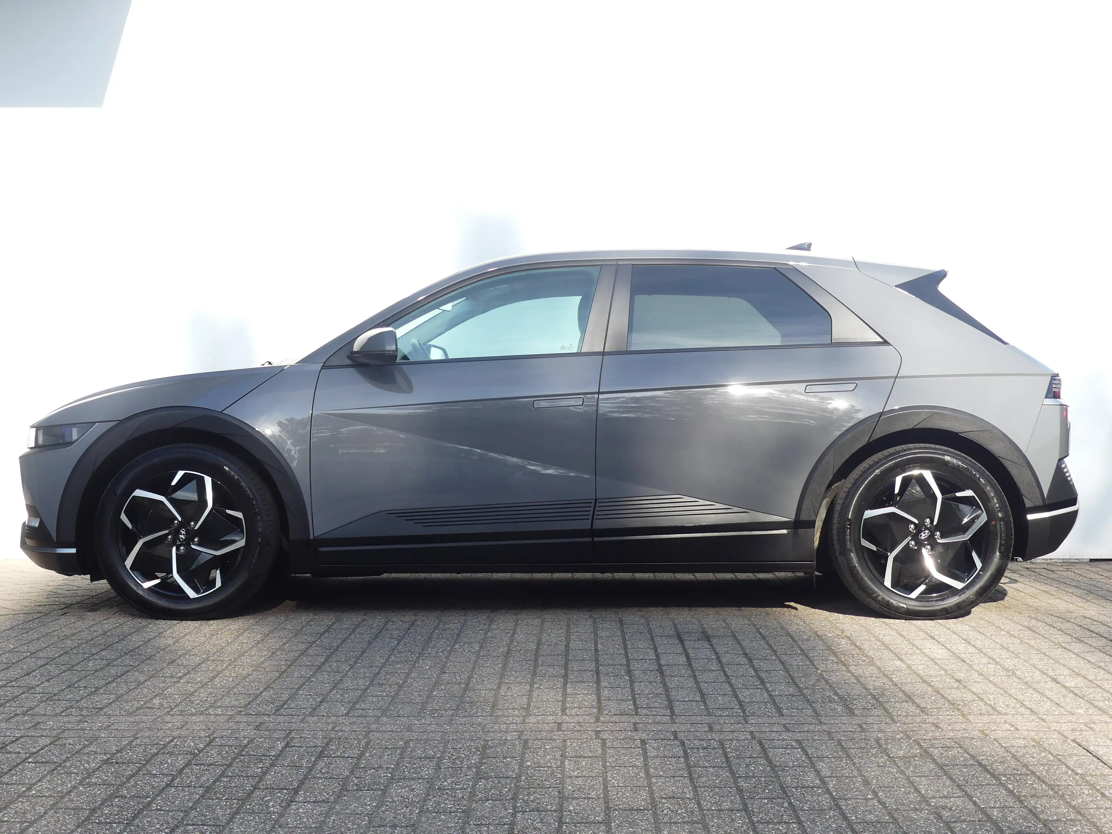 Hyundai IONIQ 5 Connect+ 73kWh | Achteruitrijcamera | Airco (autom — photo 2