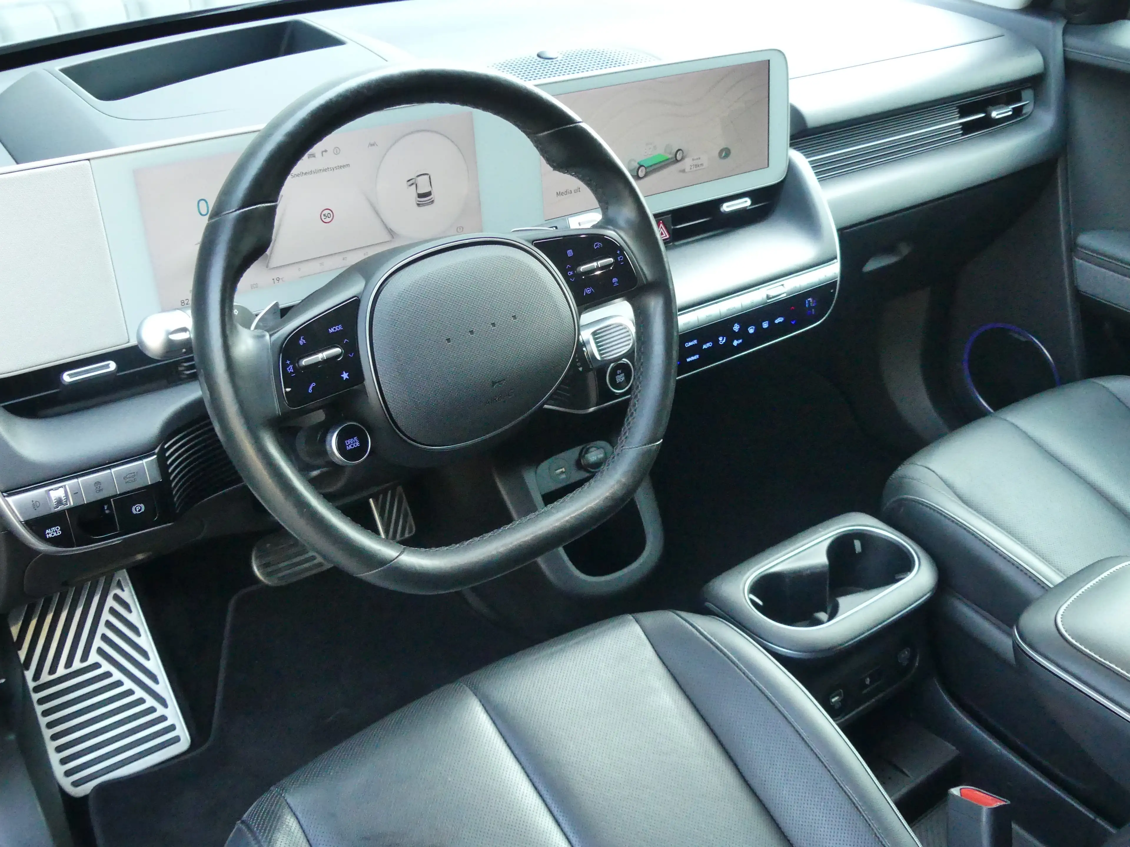 Hyundai IONIQ 5 Connect+ 73kWh | Achteruitrijcamera | Airco (autom — photo 4