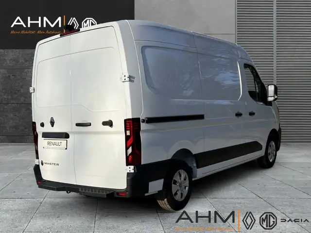 Renault Master view 2